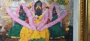 KULA DEIVAM POORANA PUSHPALAAMBIGAI SAMEDHA IYYANARAPPAN